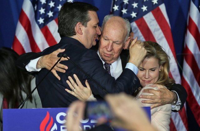 [VIDEO] Candidatul republican Ted Cruz si-a lovit sotia