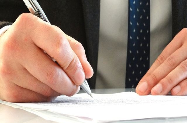 OUG privind implementarea directivei UE privind creditele ipotecare, in Guvern peste 3 saptamani