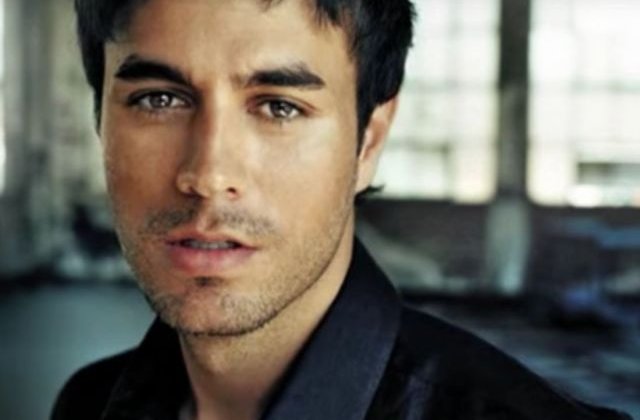 [Video] Enrique Iglesias, mesaj pentru fanii din Romania, inaintea concertului sau de la Romexpo