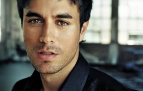  Video  Mesajul lui Enrique Iglesias pentru fanii din Romania