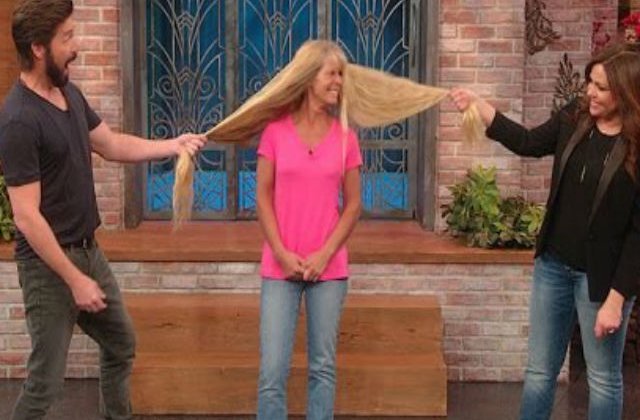 [VIDEO] Nu se mai tunsese de zece ani. Uite cum arata dupa schimbarea de look