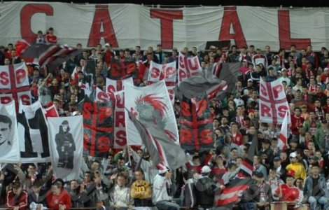 Documente ridicate de la sediul Ambulantei Puls si de la clubul Dinamo