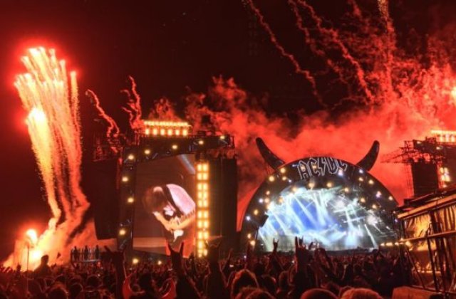 [VIDEO] AC/DC cu AXL Rose sunt inca AC/DC