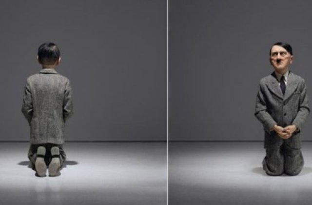 Adolph Hitler in genunchi, in pozitie de rugaciune: Statuia a fost vanduta pentru 15 milioane de euro