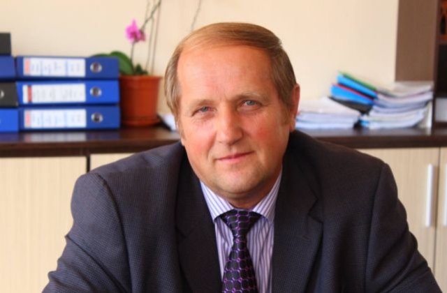 [VIDEO] Primarul unei comune sucevene, prins in flagrant cand primea mita