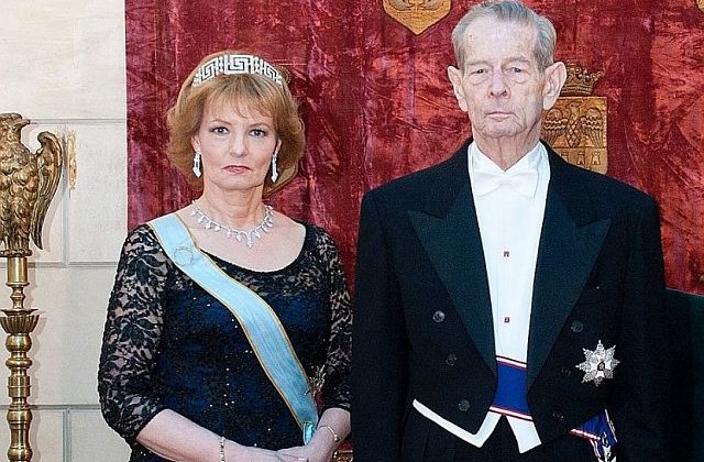 Monarhie vs Republica. Minutul si scorul