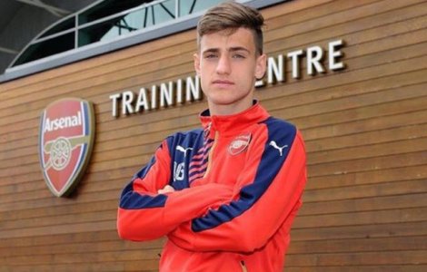  Video  Arsenal isi prezinta noul STAR, romanul Vlad Dragomir