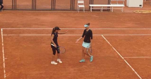 Dublul Irina Begu/Monica Niculescu a pierdut in semifinalele turneului de la Roma