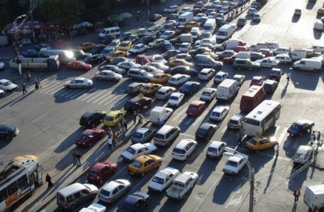 Restrictii de trafic, duminica, in Capitala din cauza Semimaratonului Bucuresti