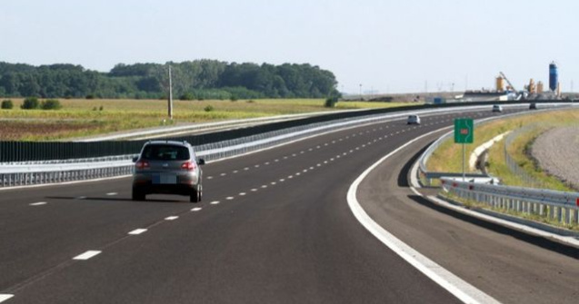 Record de viteza pe A3: O soferita a fost prinsa in timp ce gonea cu 236 km/h