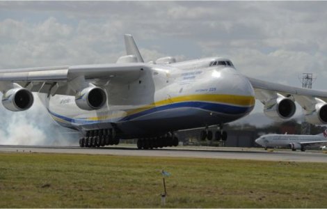  Video  Cel mai mare avion din lume si-a incheiat prima cursa