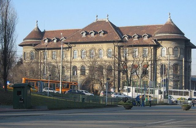 Liceele din Bucuresti isi prezinta oferta educationala