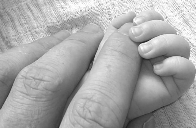 Studiu: Varsta tatalui si stilul de viata, asociate cu defectele de nastere