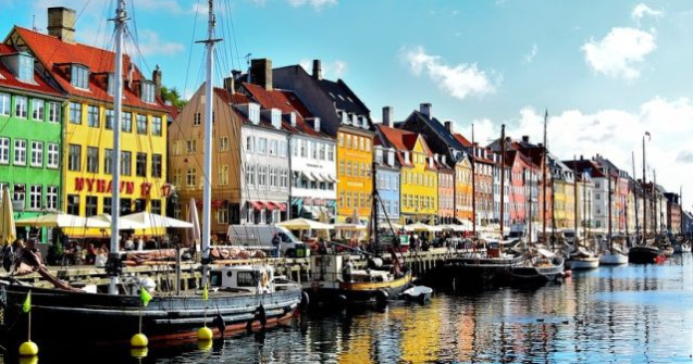  Top  Destinatii pitoresti! Top 15 cele mai colorate orase din lume