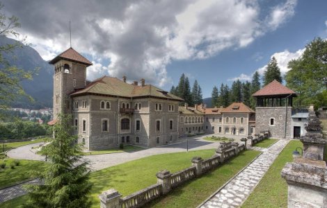Se lanseaza un parc de aventura la Castelul Cantacuzino din Busteni