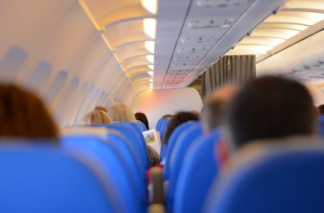 Care este cel mai sigur loc din avion, potrivit studiilor asupra incidentelor din ultimii 35 de ani