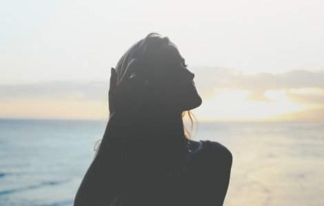 Care sunt cele mai FRECVENTE greseli pe care femeile le fac vara