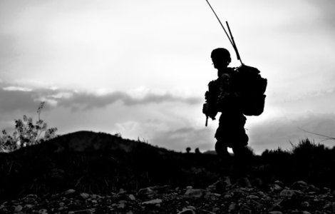 Afganistan: Convoi al fortelor NATO, vizat de un atac sinucigas