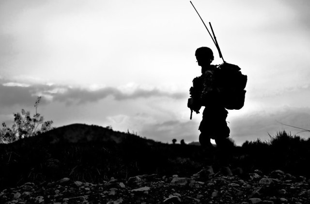 Afganistan: Convoi al fortelor NATO, vizat de un atac sinucigas