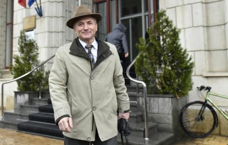 Procurorul General: Dan Condrea urma sa fie chemat luni la audieri