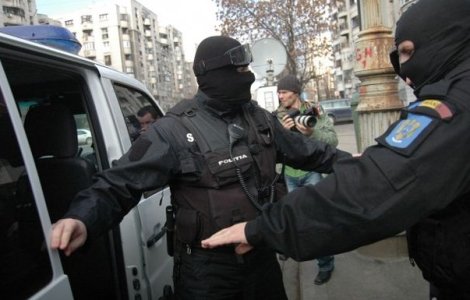 Perchezitii la locuinta lui Dan Condrea