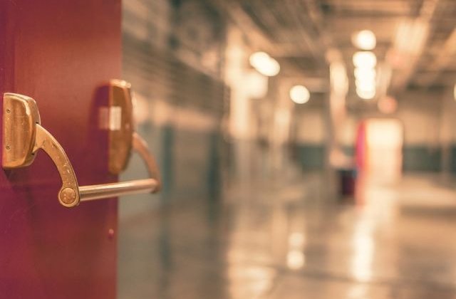 Spitalul Militar: Nu am folosit produse Hexi Pharma la cabinetul Administratiei Prezidentiale