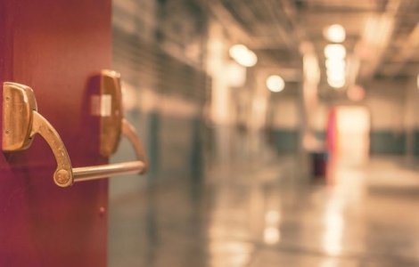 Spitalul Militar: Nu am folosit produse Hexi Pharma la cabinetul Administratiei Prezidentiale