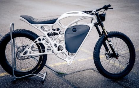 Airbus a prezentat o motocicleta electrica, imprimata 3D