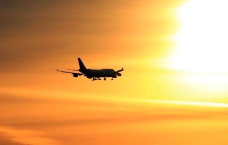 Tragedia EgyptAir: Ipoteza unei explozii la bord, sustinuta in urma examinarilor ramasitelor umane