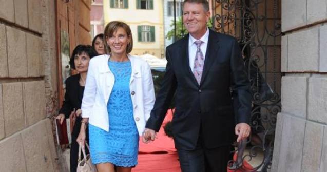 Sotia presedintelui Iohannis va alerga pentru sustinerea copiilor