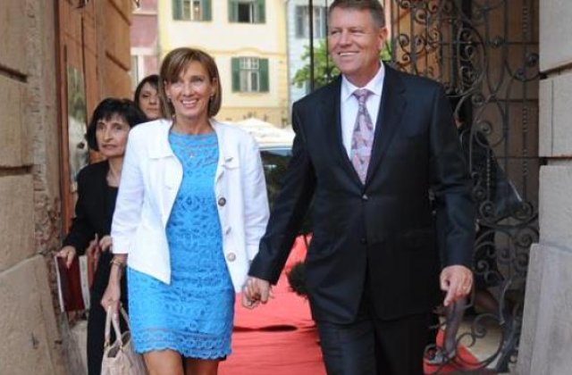 Sotia presedintelui Iohannis va alerga pentru sustinerea copiilor nascuti prematur