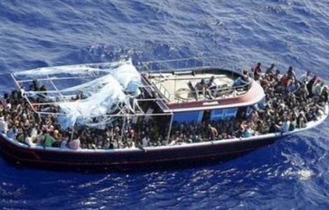 Aproximativ 3.000 de imigranti, salvati in largul coastelor libiene