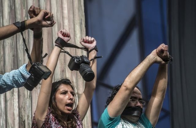 Un jurnalist francez a fost deportat de autoritatile egiptene