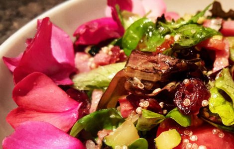 5 preparate delicioase cu flori, pe care sa le incerci in luna mai