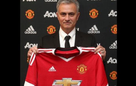 OFICIAL: Jose Mourinho a semnat cu Manchester United