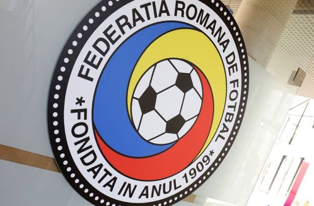 10 fotbalisti ai nationalei Romaniei testati anti-doping