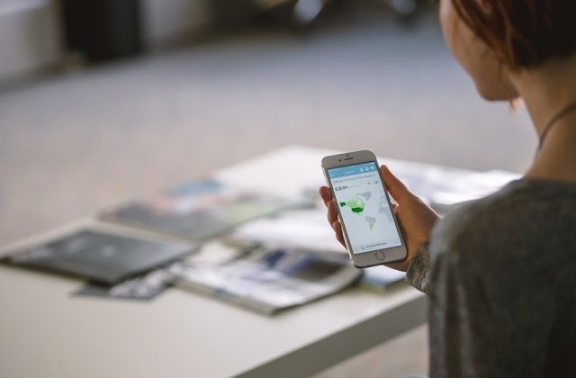 Legatura intre utilizarea telefonului mobil si cancer, demonstrata de cercetatori