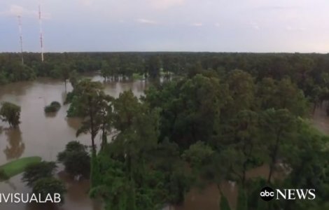 Cel putin sase morti, in urma inundatiilor din Texas si Kansas
