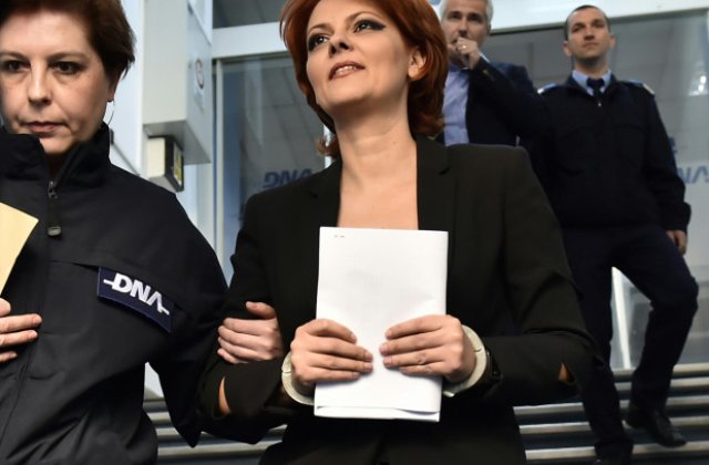 Lia Olguta Vasilescu, primarul municipiului Craiova, este audiata la DNA
