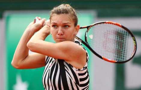 Meciul Simona Halep-Samantha Stosur, intrerupt din nou din cauza ploii