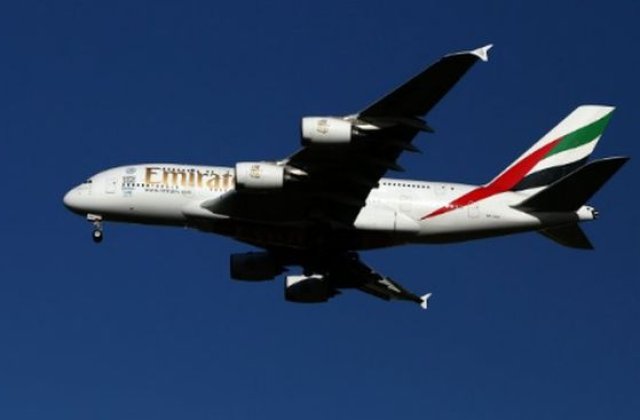 Un chinez s-a ascuns in cala unui avion de la Shanghai la Dubai, dupa ce a auzit ca acolo si cersetorii castiga bine