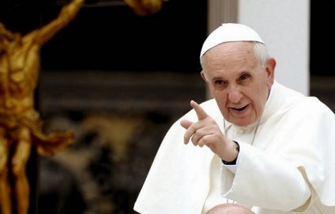 Papa Francisc se implica in fotbal