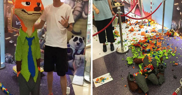 A lucrat 3 zile o statuie LEGO uriasa. Apoi s-a intamplat asta