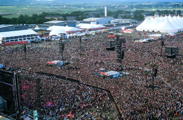 Cel putin 51 de oameni au fost raniti de fulgere la un festival rock din Germania