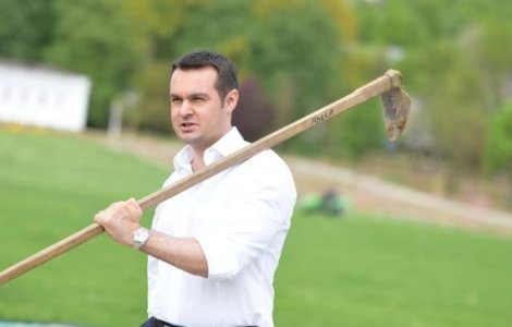 Omul care a castigat alegerile din puscarie