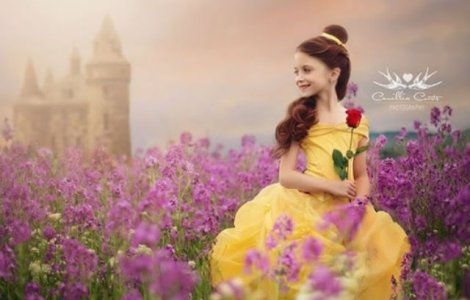 Si-a transformat fiica in printese Disney. Uite cat de dulce e!