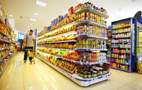 S-a votat! Supermarketurile vor fi obligate prin lege sa aiba cel putin 50% produse romanesti la raft