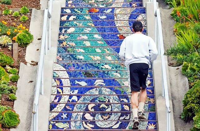 [FOTO] Probabil cele mai frumoase trepte din lume. Uite ce se intampla noaptea