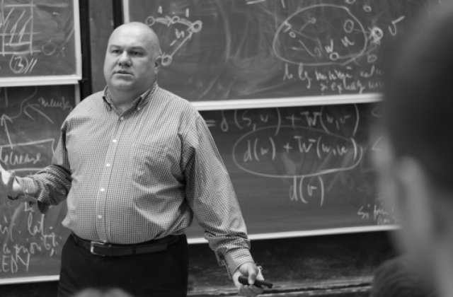 Calin Tatomir, fostul director Microsoft, retinut de DIICOT