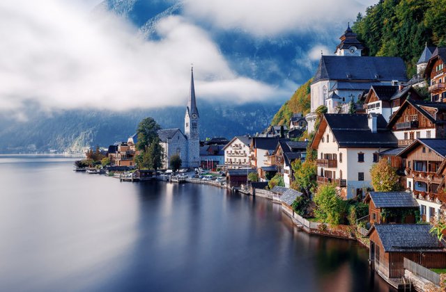 Orase de poveste pe care chiar le poti vizita!